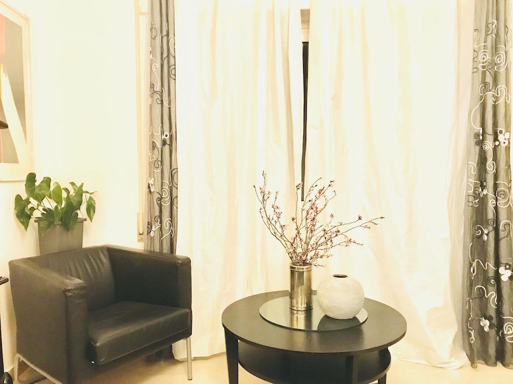 Gallery Guesthouse Рим Екстер'єр фото