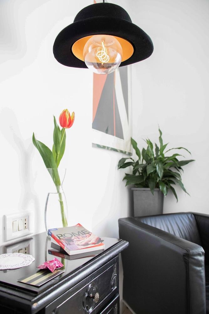 Gallery Guesthouse Рим Екстер'єр фото