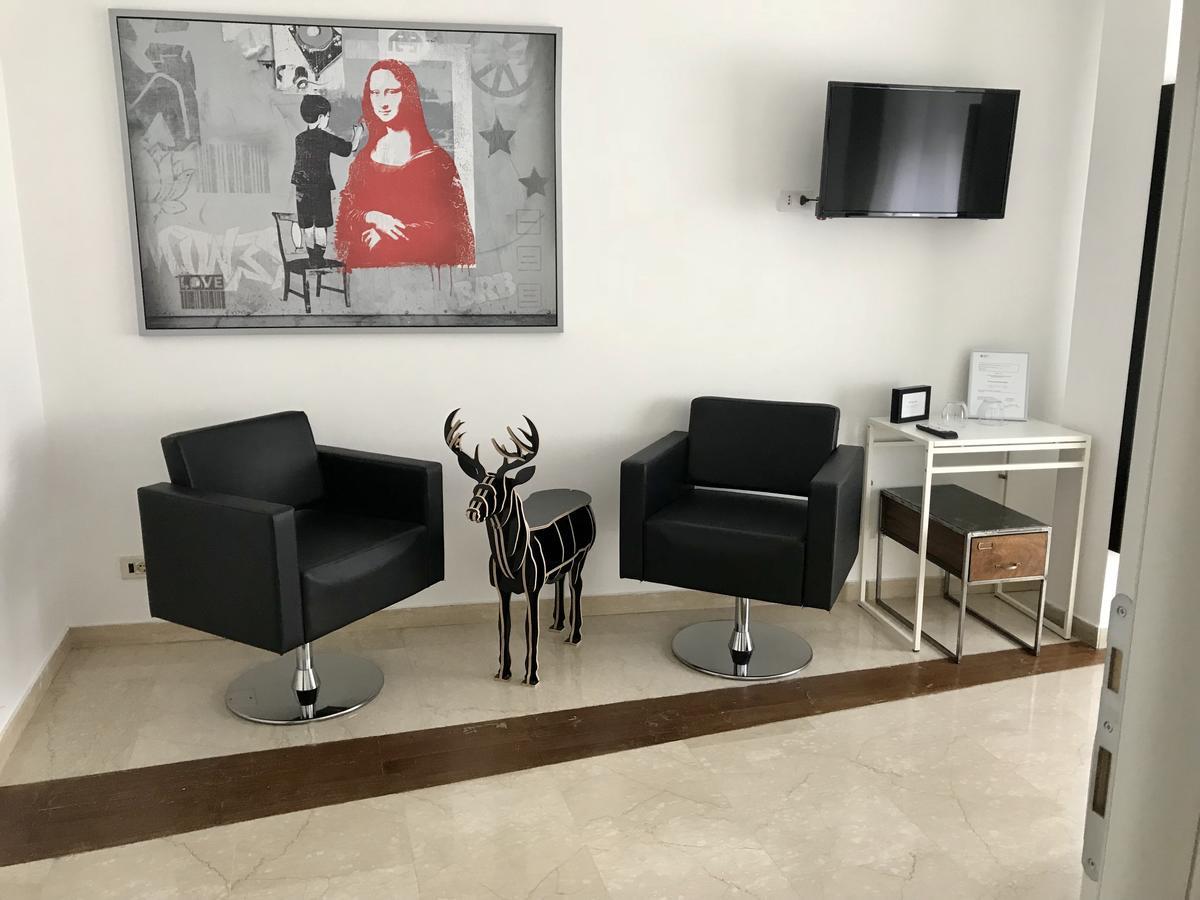 Gallery Guesthouse Рим Екстер'єр фото