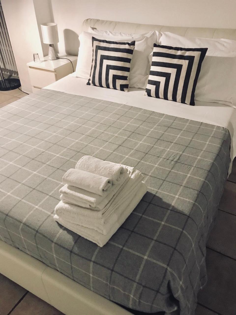 Gallery Guesthouse Рим Екстер'єр фото