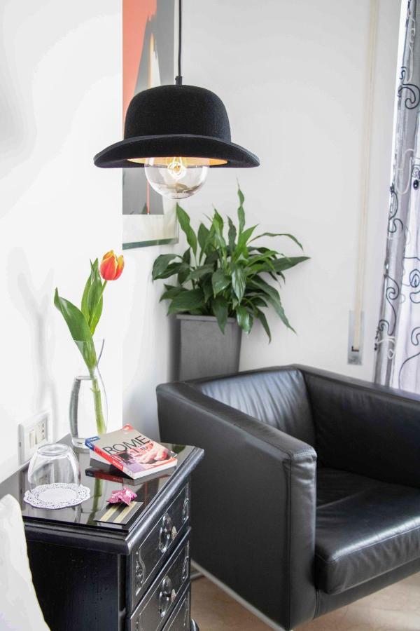 Gallery Guesthouse Рим Екстер'єр фото